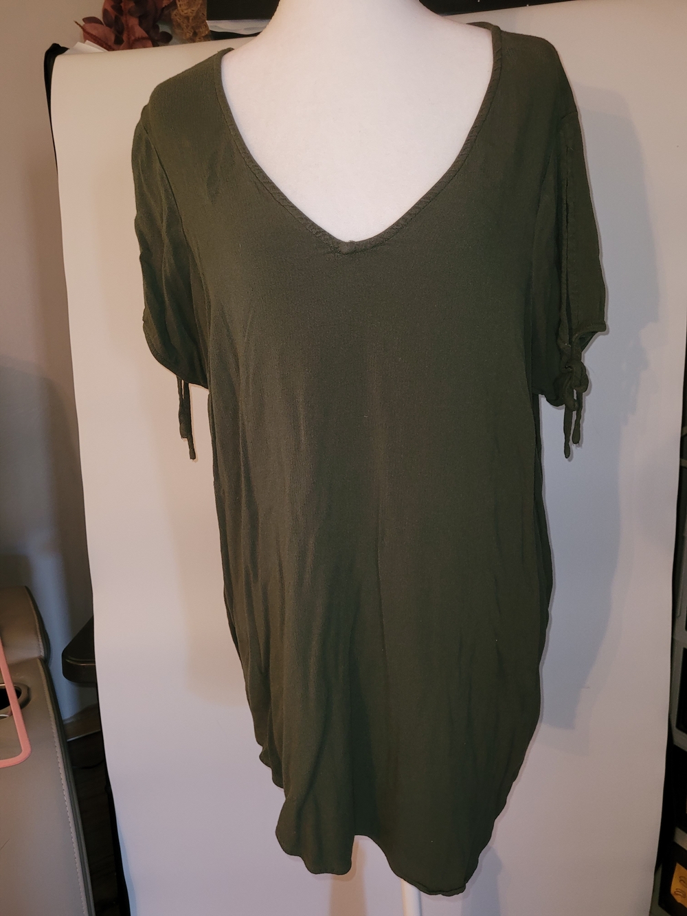 torrid Olive Green V-Neck Tunic with Drawstring Sleeves